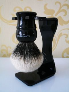 LIJUN SHAVING   24mm Finest Badger Hair Shaving Brush and Art Stand 
