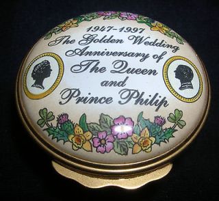 Rare enamelled pill box  Golden Wedding Queen Elizabeth II  Halcyon 