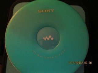 SONY WALKMAN BLUE D EJ001 Portable CD Player CD R/RW  G Protection 