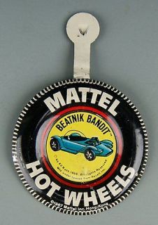   800 Original 1967 Hot Wheels Pin Badge for BEATNIK BANDIT Redline Car