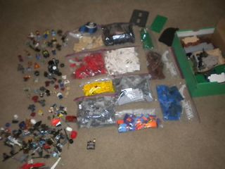Newly listed SALE  1000 + LOT OF LEGOS    WITH PEOPLE 