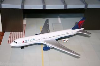   Delta Airlines Airplane Boeing 767 diecast 1/375 Scale New Livery MINT