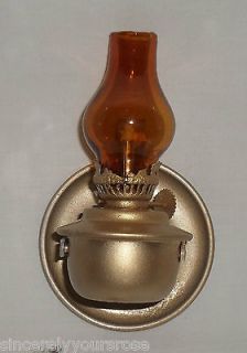   NAUTICA BOAT OIL KEROSENE LAMP WITH SWIVEL BASE WALL OR TABLE FINGER