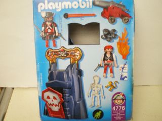 Playmobil 4776 Take Along Pirates Dungeon Playset w 22 pieces NIB