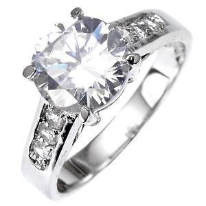   18K White Gold 2.6ct Simulated Diamond Engagement Ring Size 8   G22