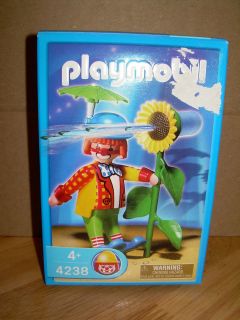 PLAYMOBIL 4238 CIRCUS CLOWN FIGURE with Squirting Sunflower Set New In 