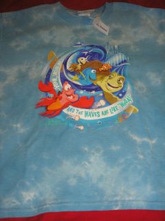 Large Nemo & Gang ~ Waves Are Like Whoa ~ Blue Tee Shirt NWT Disney 