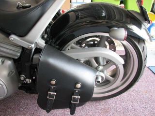 The Leatherworks Extra Large Chopper Swing Arm Bag Part# 312XL Black
