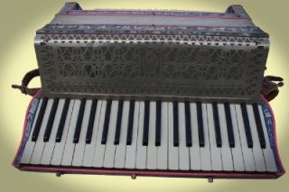 The accordion is in very good condition with no noticable damage or 