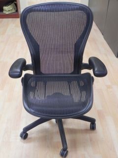 Herman Miller Aeron Chair AE111PWC Size C