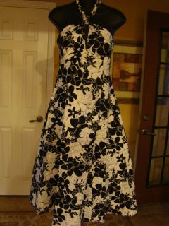 Bethany Black & White Hawaiian Hibiscus Empire Waist Halter Dress Size 