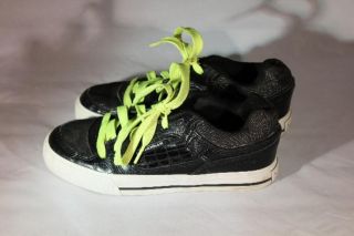 Girls Airwalk Black Glitter and Aligator Print Shoes Size 5 1 2 EX 