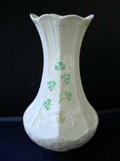 Belleek Strangford shamrock vase from 2003 with special retired mark 