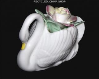 Royal Doulton Bone China White Swan Rose Floral Posy