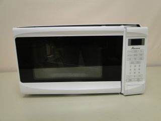 White Amana Compact Countertop Microwave Oven 0 7 Cubic Feet AMC1070XW 