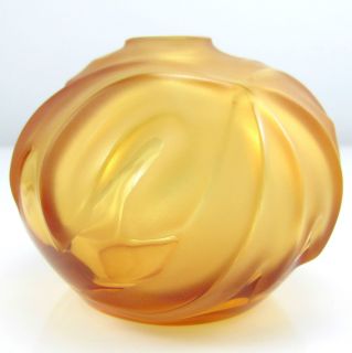 Gorgeous Lalique Made in France Signed Amber Vase N5