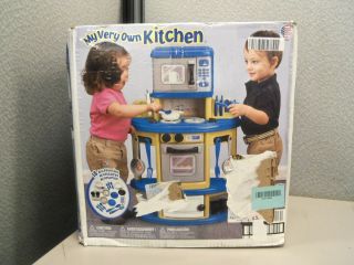 American Plastic Toy My Very Own Kitchen 11750