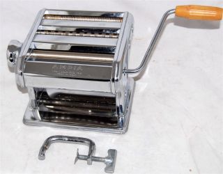 original box this pasta maker has had very little use and works just 