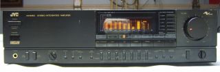 JVC Model AX R450 Stereo Integrated Amplifier w Bulit in Graphic 