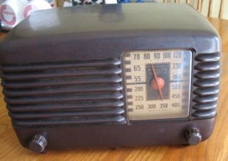 Antique Philco Radio Works Tabletop Bakelite not Tested Retro Radio 