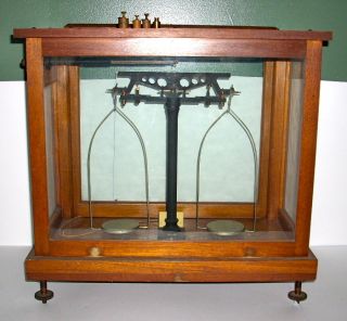   Balance Scale Model 35 by Henry Troemner for Arthur H Thomas