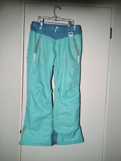   Oakley Blocks womens ski / snowboard pants. AWESOME COLOR GREAT DEAL