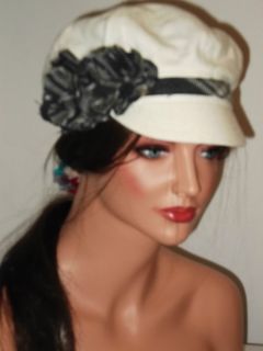 NWT August Accessories Ivory Plaid and Petals Newsboy Accessory Hat 