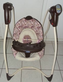 Graco Baby Swing Gently Used in Near Perfect Condition