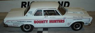 Bob Banning Plymouth   Dodge BOUNTY HUNTER Tom Sneden Highway 61 1/18 