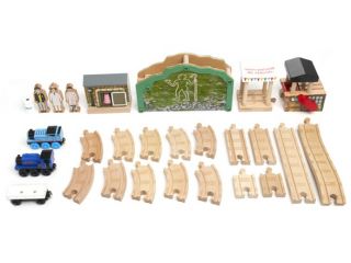 Tomy LC99598 Thomas and Friends Wooden Railway   Man in the Hills 
