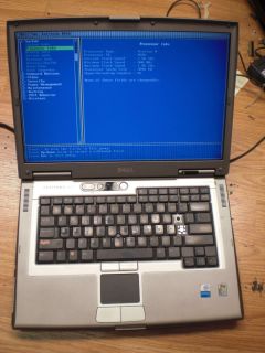   Latitude D810 1 86 GHz Pentium M 512 MB BIOS Laptop Notebook for parts