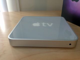 Apple TV 1st Generation A1218 with Remote 