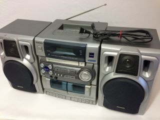 Aiwa Stereo Boombox CD Carry Component System AM/FM, AUX   Model CA 