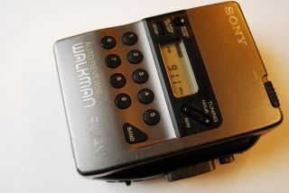 Sony Wm FX40 FM Am Radio Cassette Walkman
