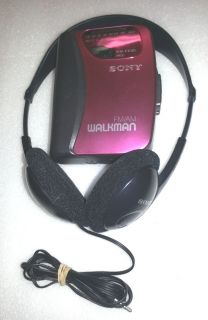 SONY Walkman Cassette Player with FM AM Radio WM FX121 with Sony 