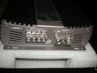 have 4 amps total available, Only 1 is for sale in this auction. Amps 