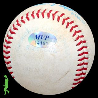   showcases a hand signature from 1995 american league rookie of the