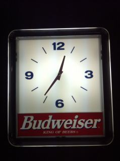 BUDWEISER KING OF BEERS LIGHTED ELECTRICAL WALL CLOCK BREWERIANA