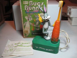    Bugs Bunny Battery Powered Toothbrush in Original Box