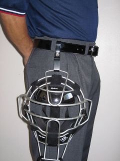 Hands Free Umpire Belt Clip to Hold Mask