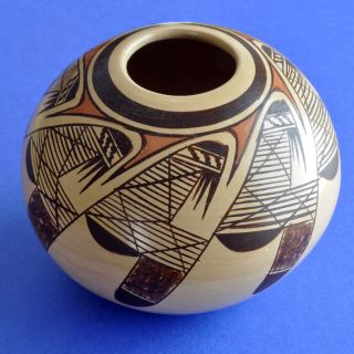 Native American Hopi Hand Coiled Pot by Chereen Nampeyo