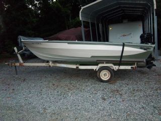 Free Classic Boat Glastron 15 with Cox Tilt Trailer