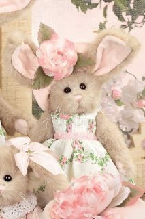 bridget bloomington is a 10 bearington bunny introduced in 2008 she is 