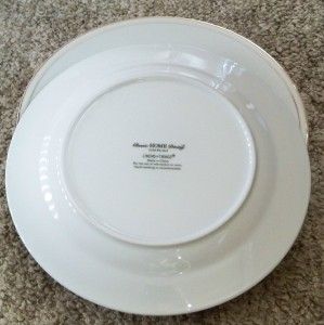Linens N Things Classic 2 Gold Banded Dinner Plates