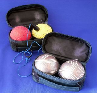 Vintage Set 4 Bocce Petanque Balls Carrying Case