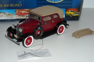 Franklin Mint Bonnie & Clyde 1932 Ford Diecast 124 New see 