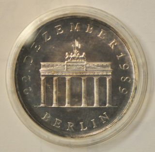 20M Opening the Brandenburg Gate Commemorative Silver Coin .999 Berlin 