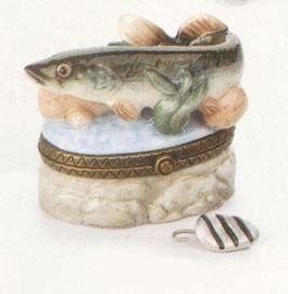 Northern Pike PHB Porcelain Hinged Box by Midwest of Cannon Falls 