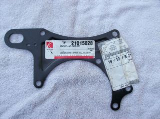 New Saturn AC Compressor Bracket 1 9 1991 2002