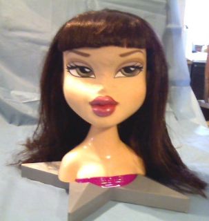 MGA Large Bratz Doll Jasmine Styling Head with Brown Hair Star Bottom 